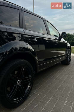 Внедорожник / Кроссовер Audi Q7 2015 в 