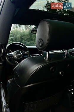 Внедорожник / Кроссовер Audi Q7 2015 в 