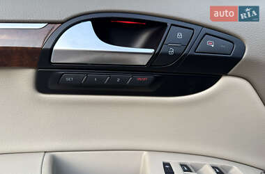 Внедорожник / Кроссовер Audi Q7 2013 в 