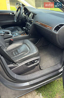 Внедорожник / Кроссовер Audi Q7 2012 в 