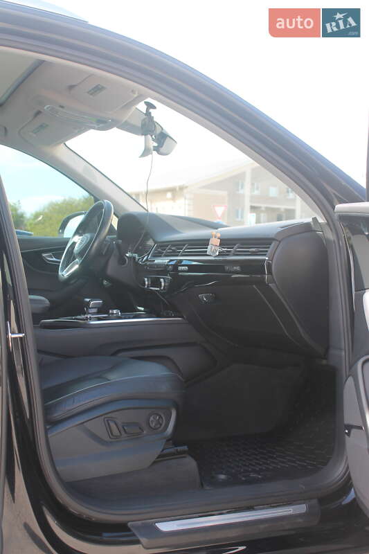 Внедорожник / Кроссовер Audi Q7 2015 в Львове
