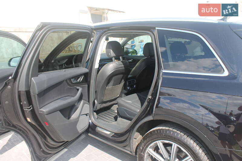 Внедорожник / Кроссовер Audi Q7 2015 в Львове