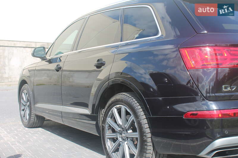 Внедорожник / Кроссовер Audi Q7 2015 в Львове