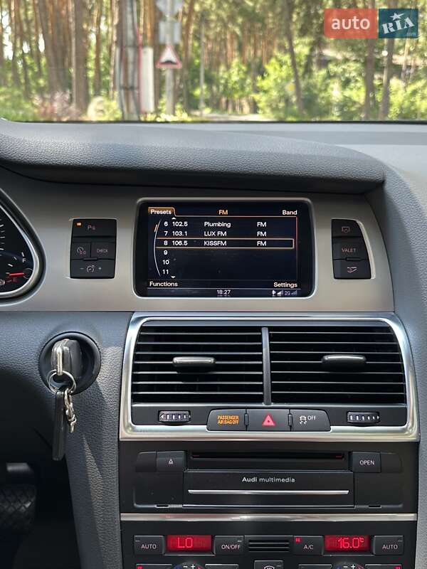 Внедорожник / Кроссовер Audi Q7 2013 в Белогородке