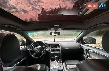 Внедорожник / Кроссовер Audi Q7 2009 в 