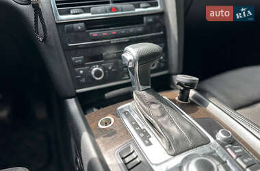Внедорожник / Кроссовер Audi Q7 2009 в 