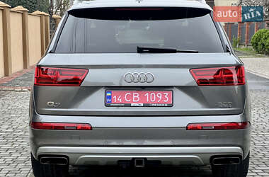 Внедорожник / Кроссовер Audi Q7 2017 в 