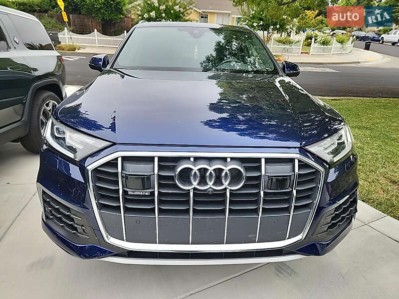 Позашляховик / Кросовер Audi Q7 2022 в Чернігові