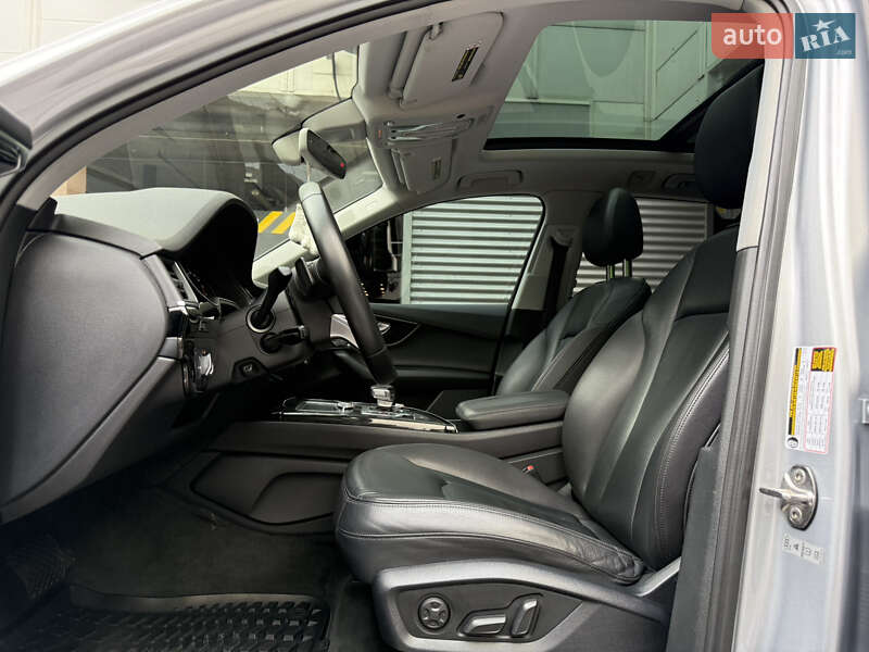 Внедорожник / Кроссовер Audi Q7 2015 в Киеве