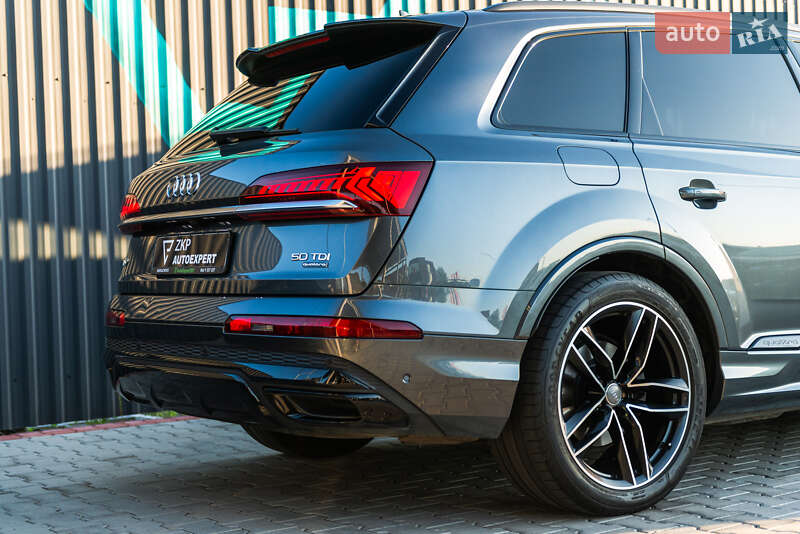 Внедорожник / Кроссовер Audi Q7 2019 в Мукачево