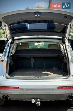 Внедорожник / Кроссовер Audi Q7 2007 в 