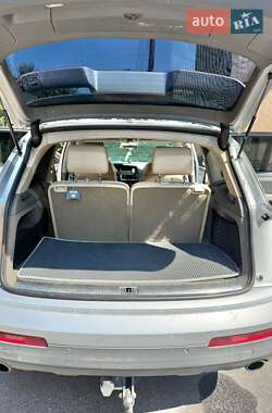 Внедорожник / Кроссовер Audi Q7 2007 в 