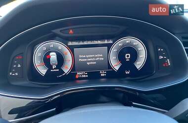 Внедорожник / Кроссовер Audi Q7 2021 в 
