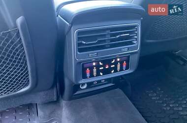 Внедорожник / Кроссовер Audi Q7 2021 в 