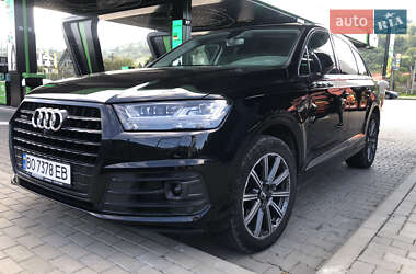 Внедорожник / Кроссовер Audi Q7 2015 в 
