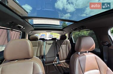 Внедорожник / Кроссовер Audi Q7 2016 в 