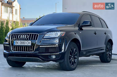 Внедорожник / Кроссовер Audi Q7 2015 в 
