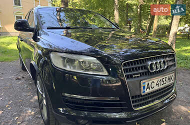 Позашляховик / Кросовер Audi Q7 2007 в 