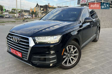 Внедорожник / Кроссовер Audi Q7 2017 в 