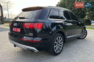 Внедорожник / Кроссовер Audi Q7 2017 в 