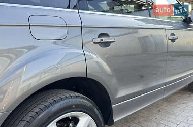 Внедорожник / Кроссовер Audi Q7 2012 в 