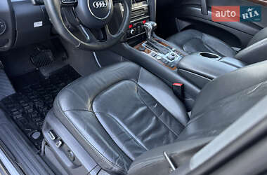 Внедорожник / Кроссовер Audi Q7 2012 в 