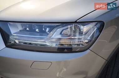 Внедорожник / Кроссовер Audi Q7 2015 в 