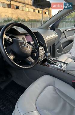 Внедорожник / Кроссовер Audi Q7 2012 в 