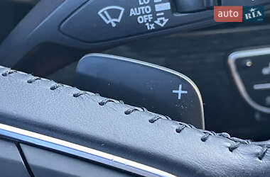 Внедорожник / Кроссовер Audi Q7 2016 в 