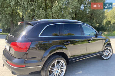 Внедорожник / Кроссовер Audi Q7 2014 в 