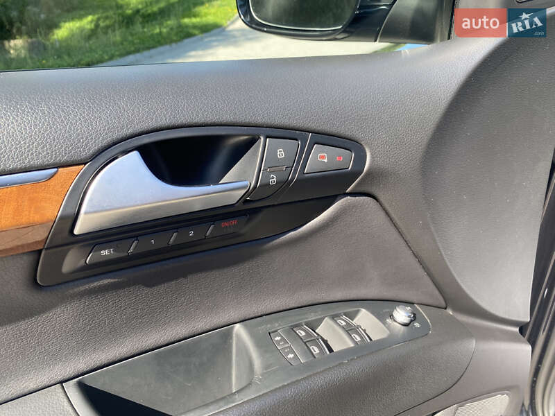 Внедорожник / Кроссовер Audi Q7 2014 в Хмельницком