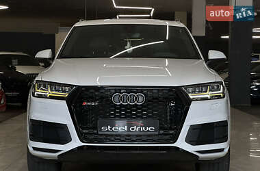 Внедорожник / Кроссовер Audi Q7 2017 в 