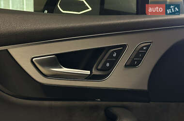 Внедорожник / Кроссовер Audi Q7 2017 в 