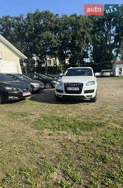 Внедорожник / Кроссовер Audi Q7 2013 в 