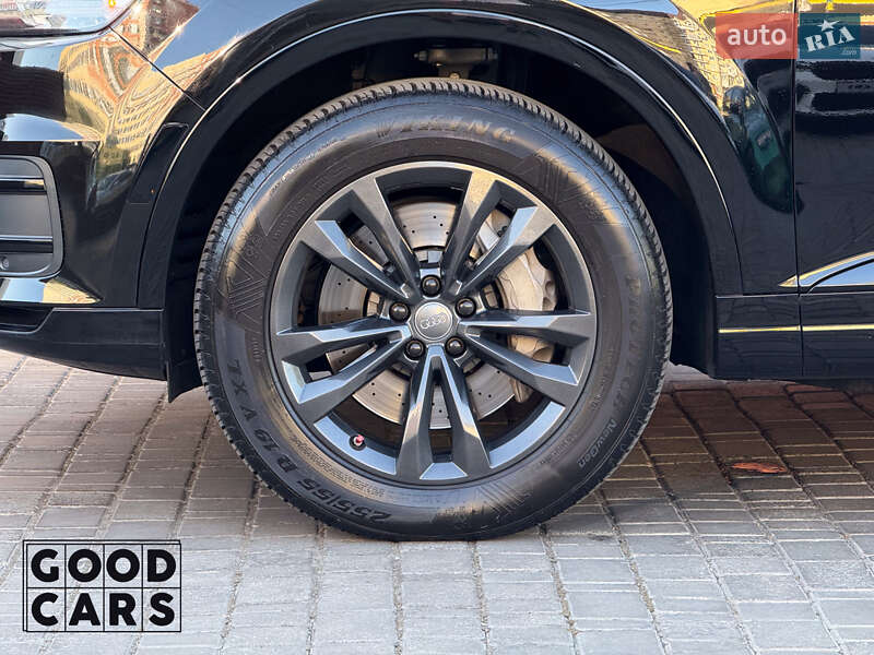 Позашляховик / Кросовер Audi Q7 2019 в Одесі