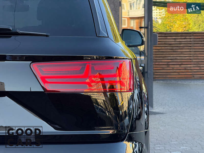 Позашляховик / Кросовер Audi Q7 2019 в Одесі
