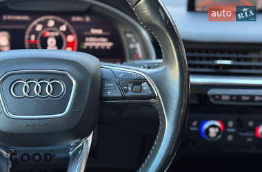 Внедорожник / Кроссовер Audi Q7 2019 в 