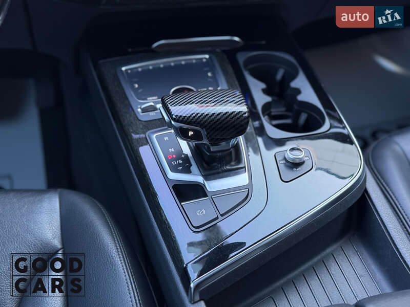 Позашляховик / Кросовер Audi Q7 2019 в Одесі