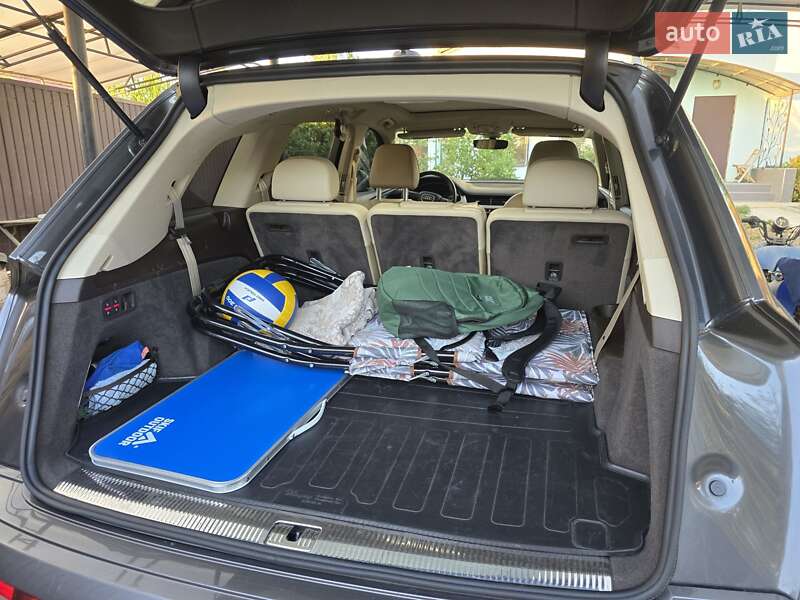 Внедорожник / Кроссовер Audi Q7 2018 в Одессе