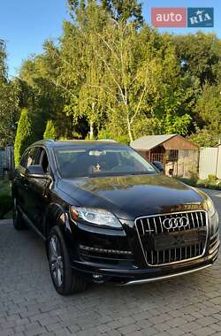 Позашляховик / Кросовер Audi Q7 2012 в 