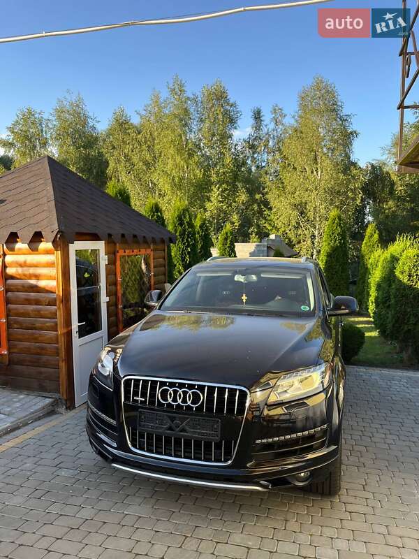 Внедорожник / Кроссовер Audi Q7 2012 в Луцке