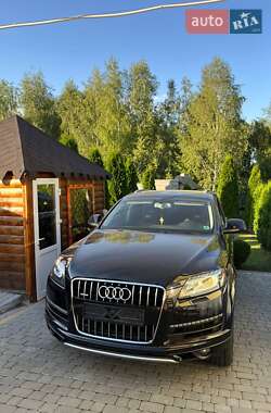 Позашляховик / Кросовер Audi Q7 2012 в 