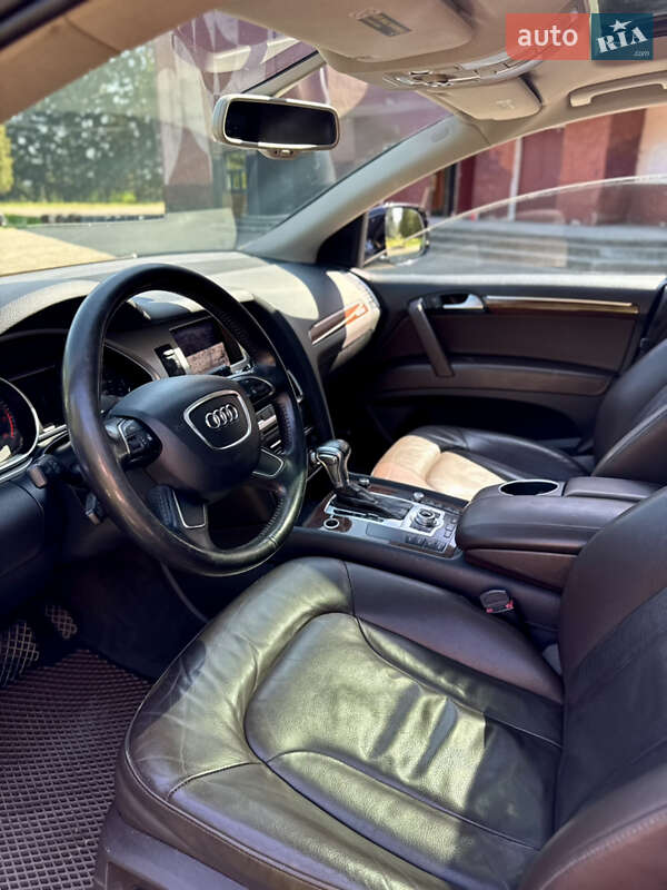 Внедорожник / Кроссовер Audi Q7 2012 в Бурштыне