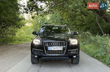 Позашляховик / Кросовер Audi Q7 2012 в 