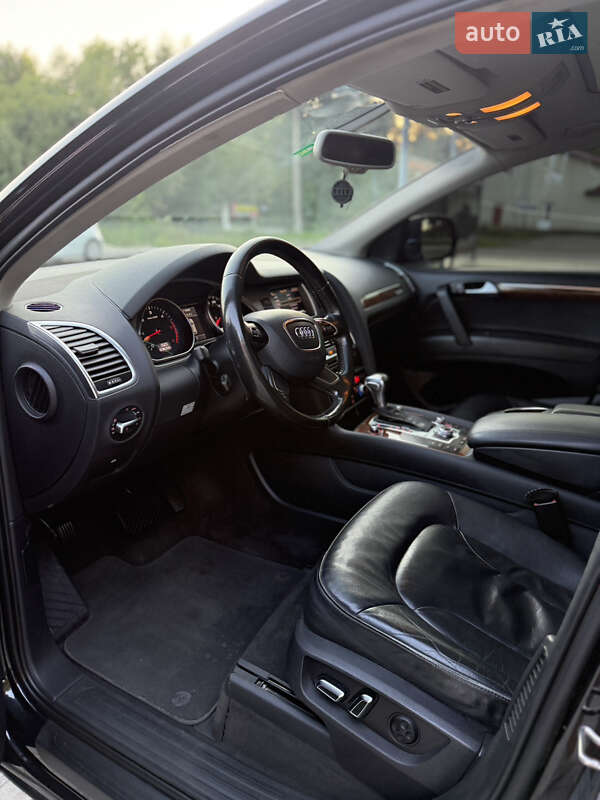 Внедорожник / Кроссовер Audi Q7 2012 в Стрые