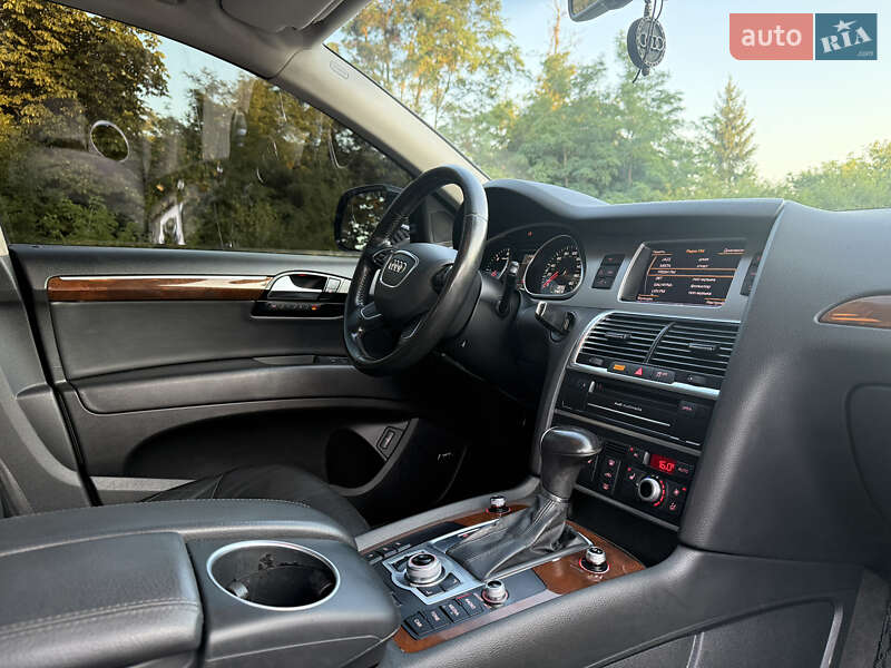Внедорожник / Кроссовер Audi Q7 2012 в Стрые