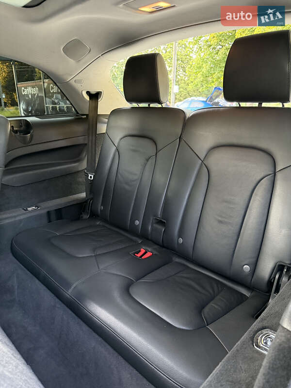 Внедорожник / Кроссовер Audi Q7 2012 в Стрые