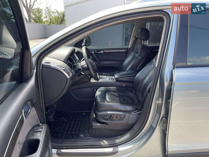 Позашляховик / Кросовер Audi Q7 2009 в Полтаві