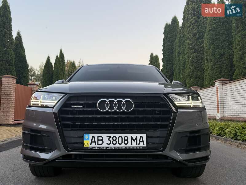 Внедорожник / Кроссовер Audi Q7 2017 в Виннице