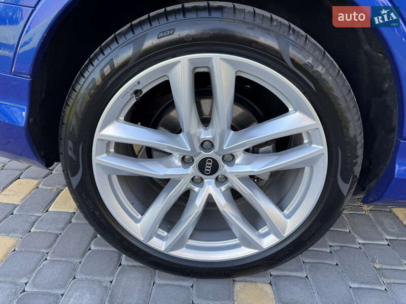 Внедорожник / Кроссовер Audi Q7 2021 в Киеве